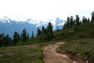 Elfin Lakes Hike